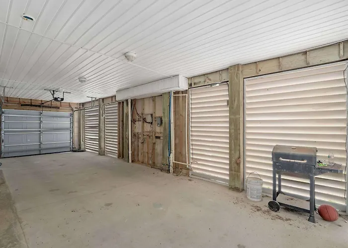 Access With Elevator & Free Activities Holiday home Gulf Shores